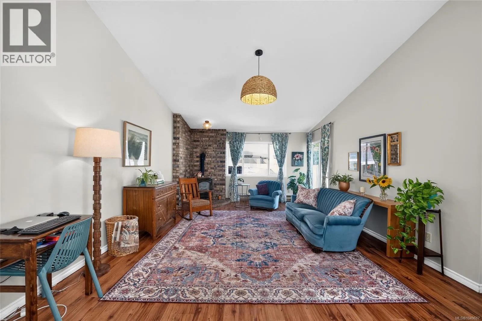 3560 Falcon Dr