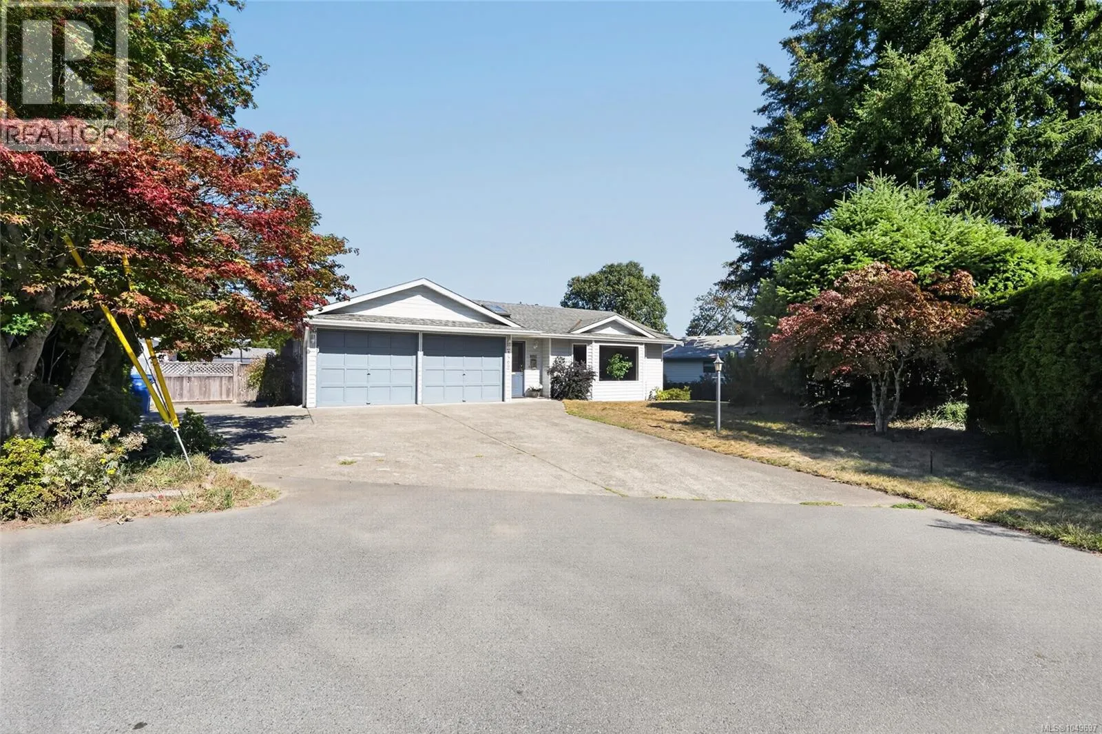 3560 Falcon Dr