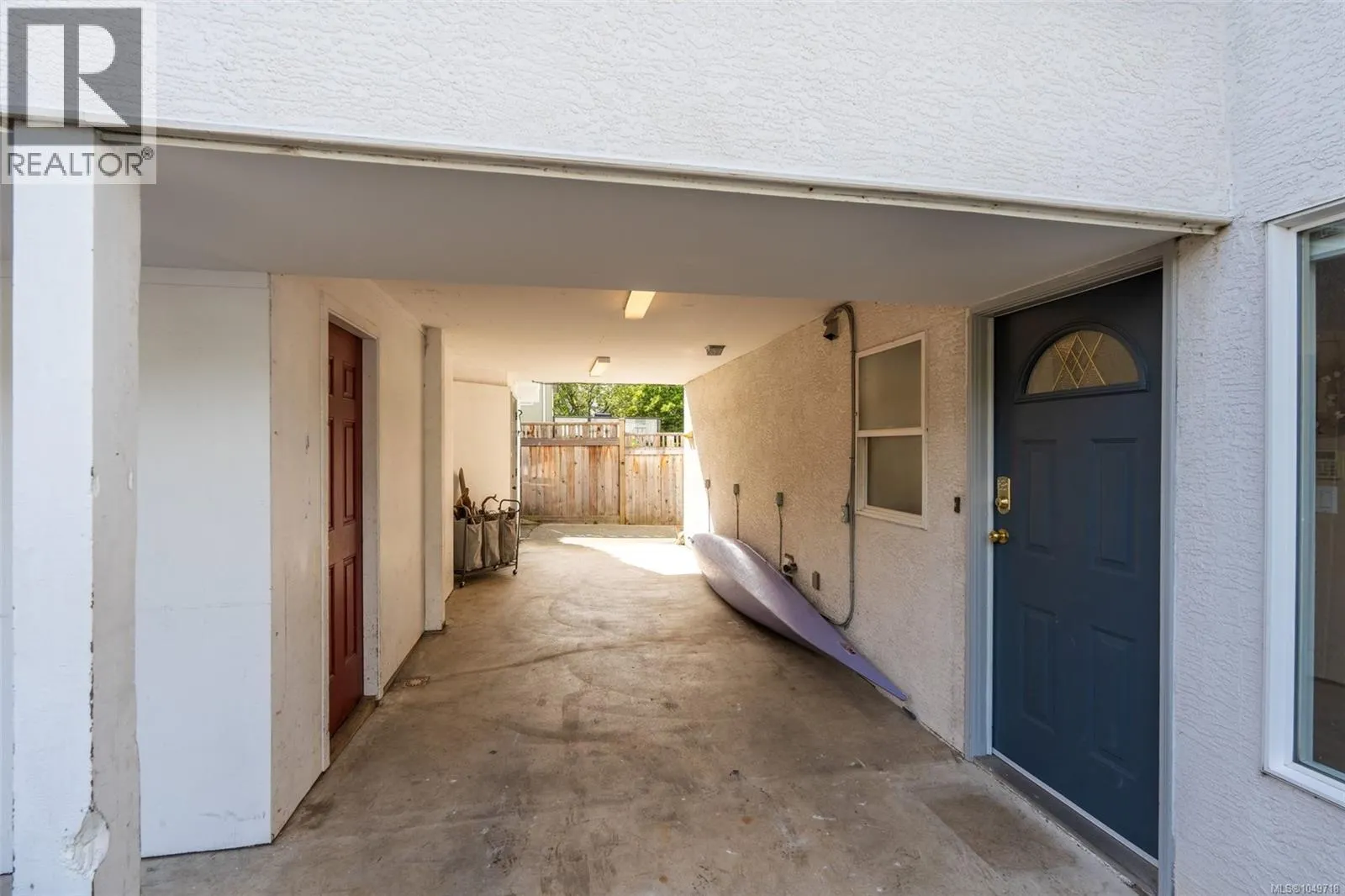 840 Tillicum Rd