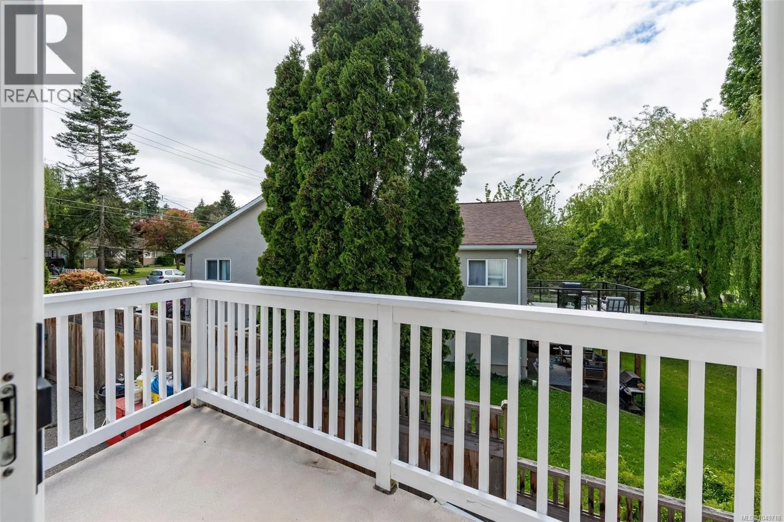 840 Tillicum Rd