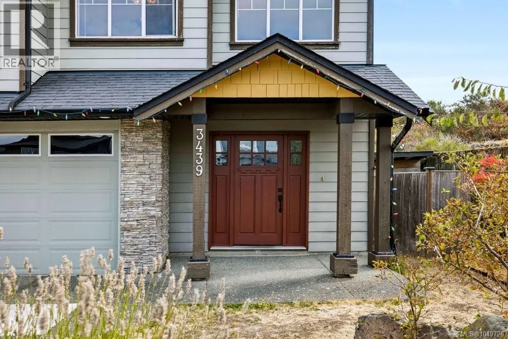 3439 Mary Anne Cres