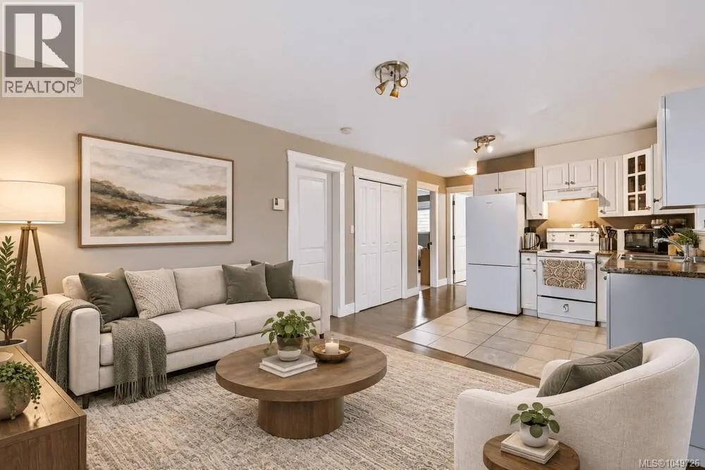 3439 Mary Anne Cres