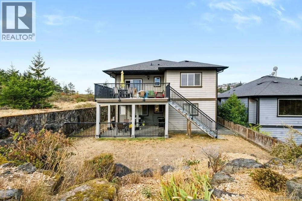 3439 Mary Anne Cres