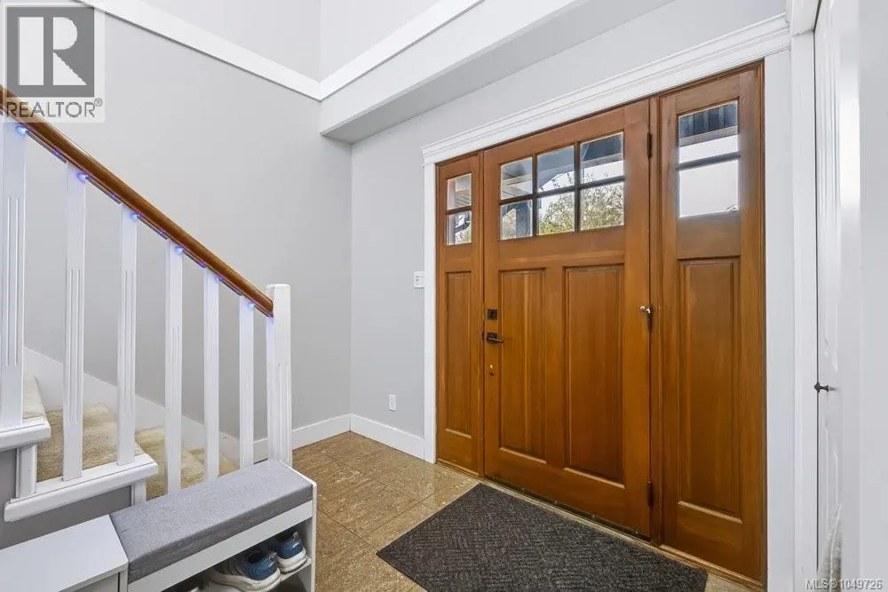 3439 Mary Anne Cres