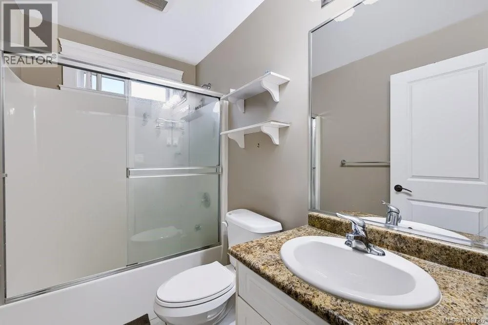 3439 Mary Anne Cres