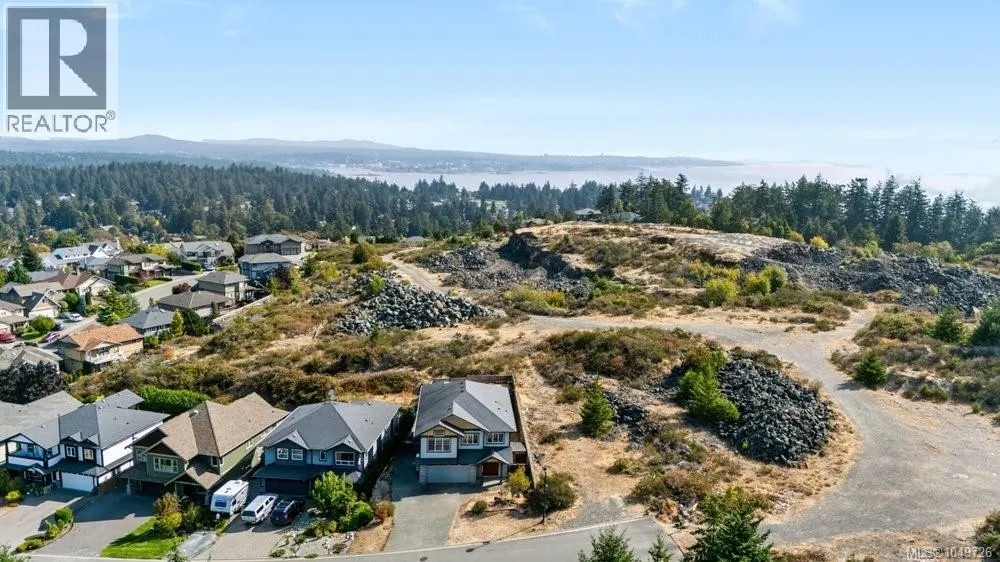 3439 Mary Anne Cres