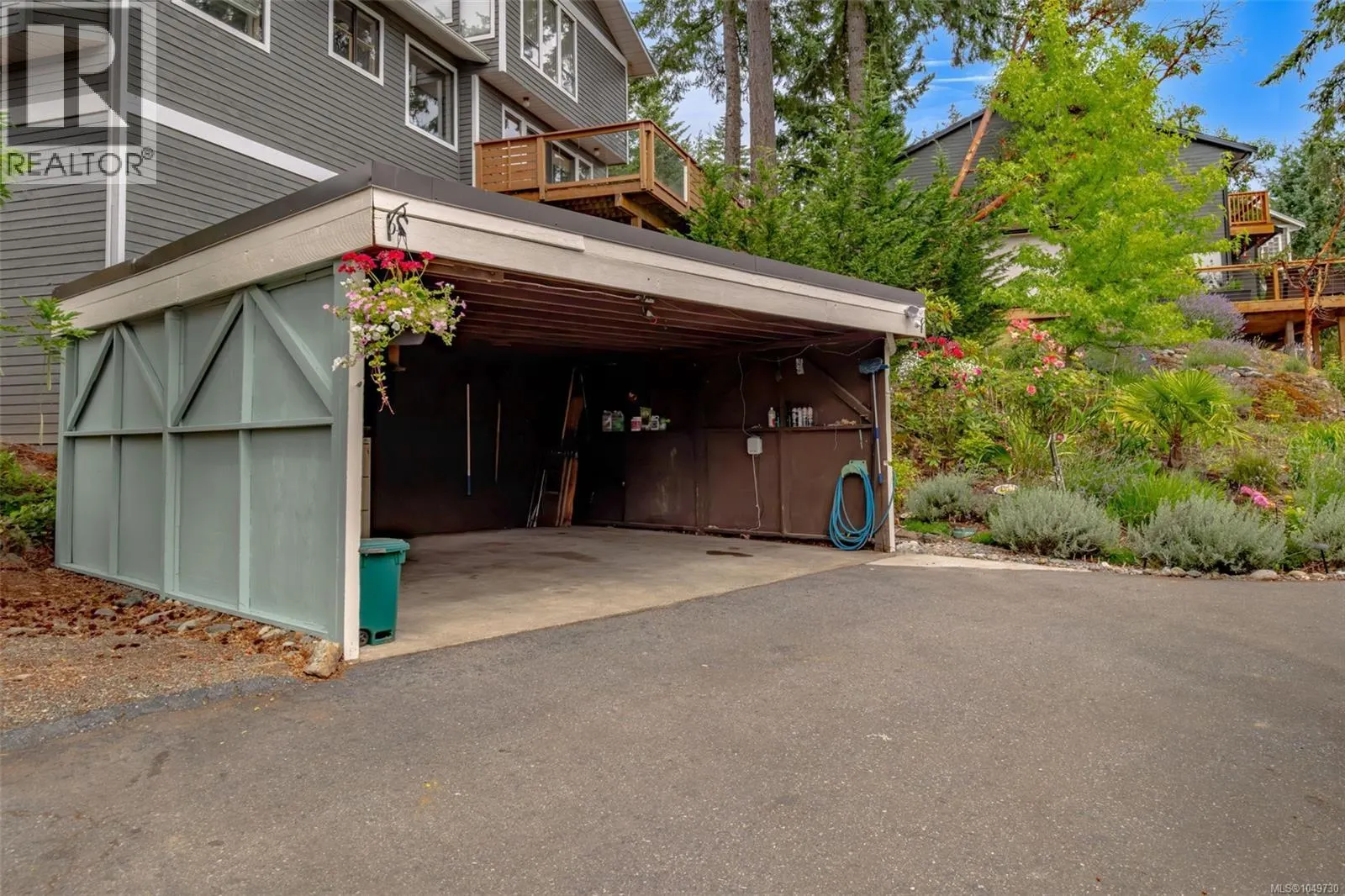 881 Grouse Pl
