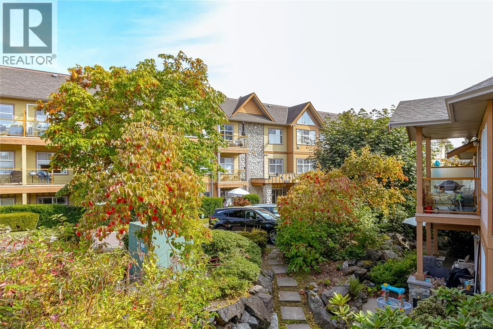 7921 Polo Park Cres