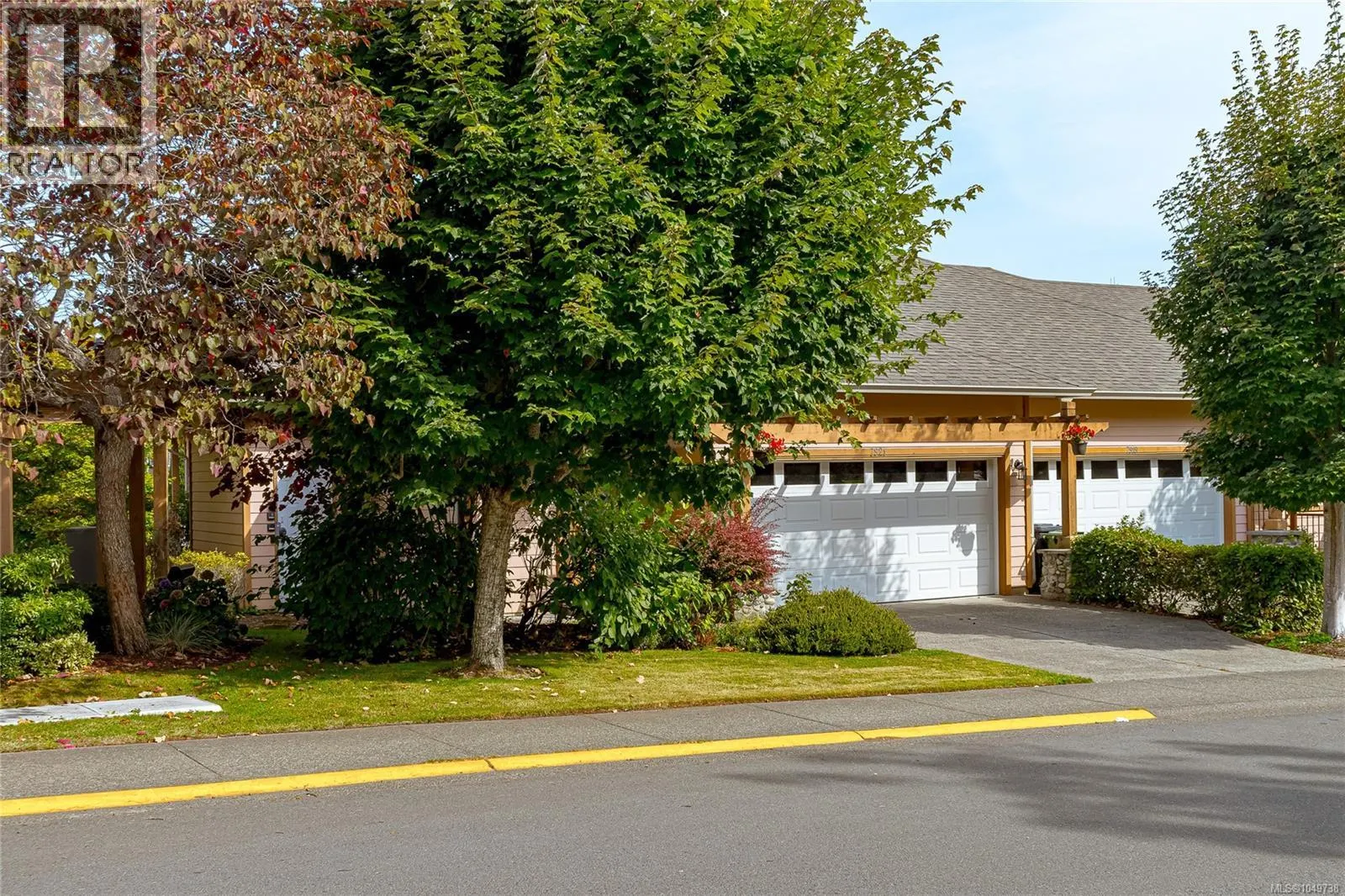 7921 Polo Park Cres