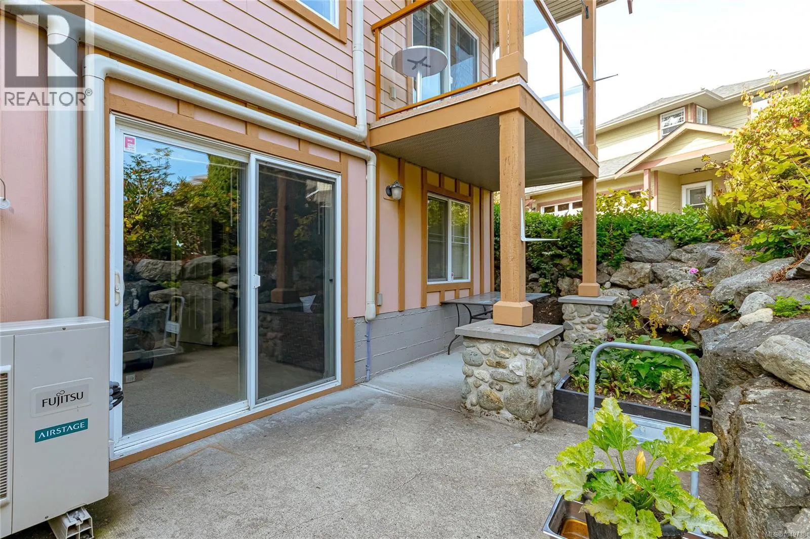 7921 Polo Park Cres
