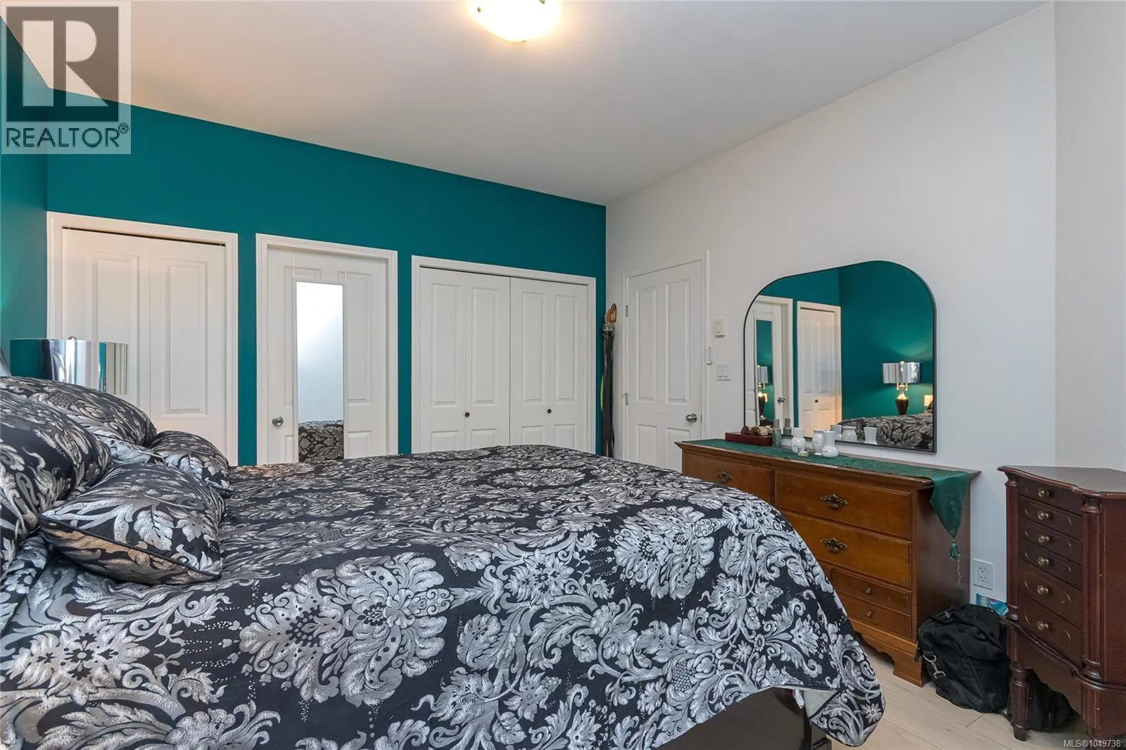 7921 Polo Park Cres