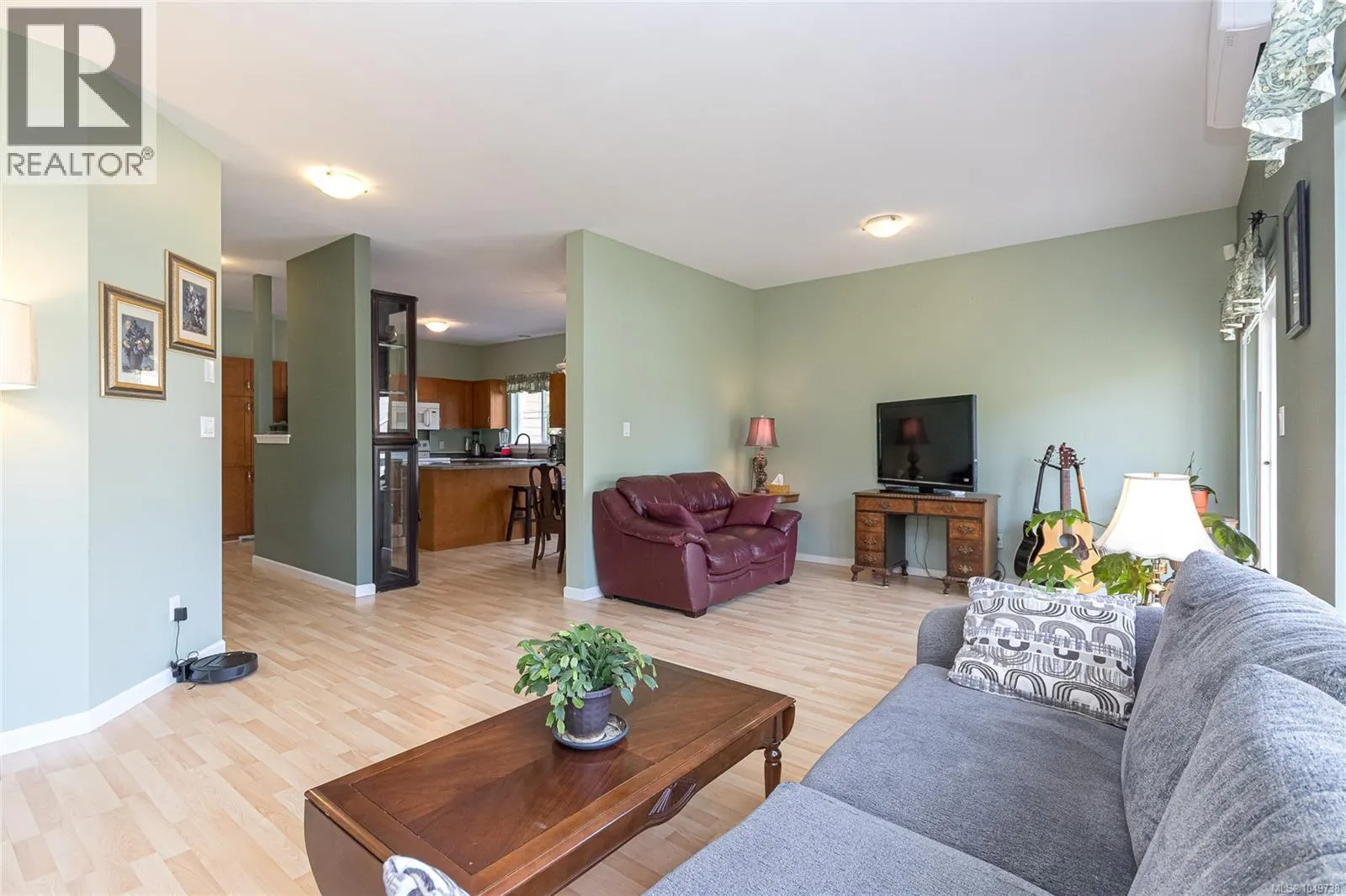 7921 Polo Park Cres