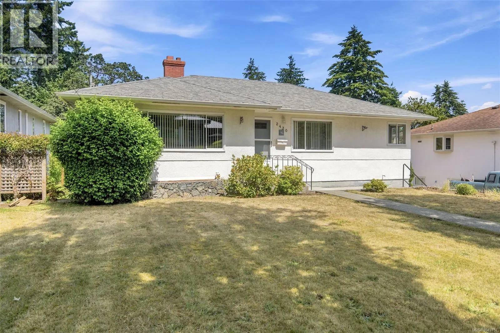 2430 Camelot Rd