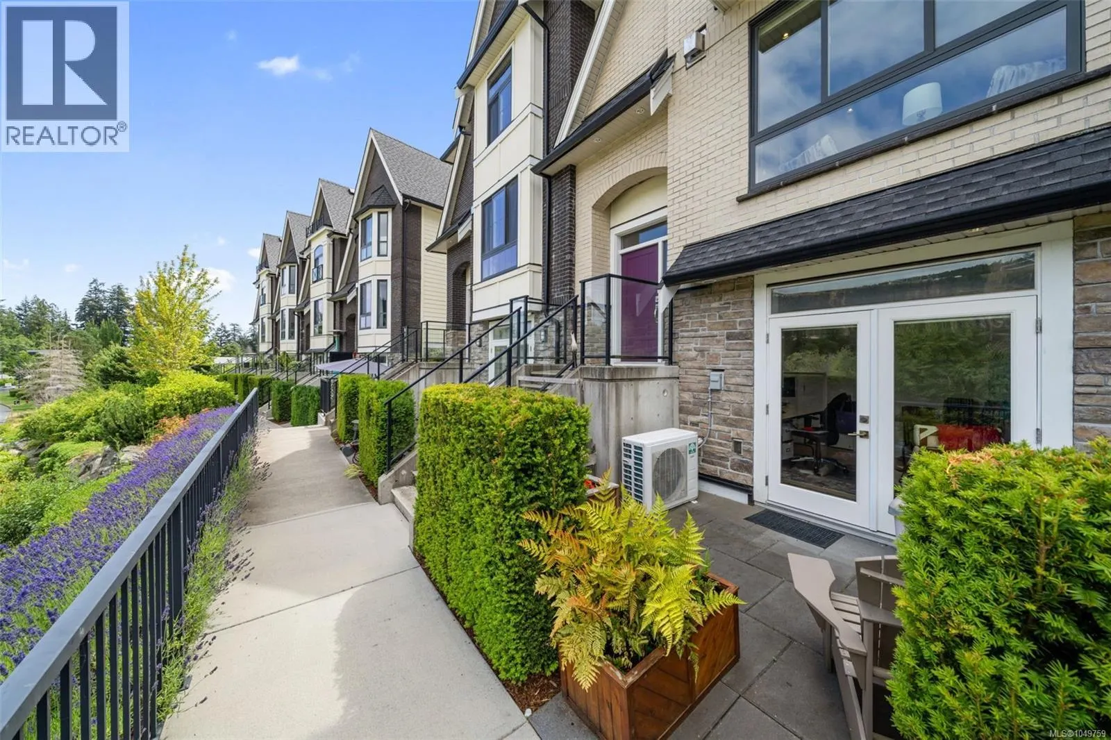 2836 Turnstyle Cres