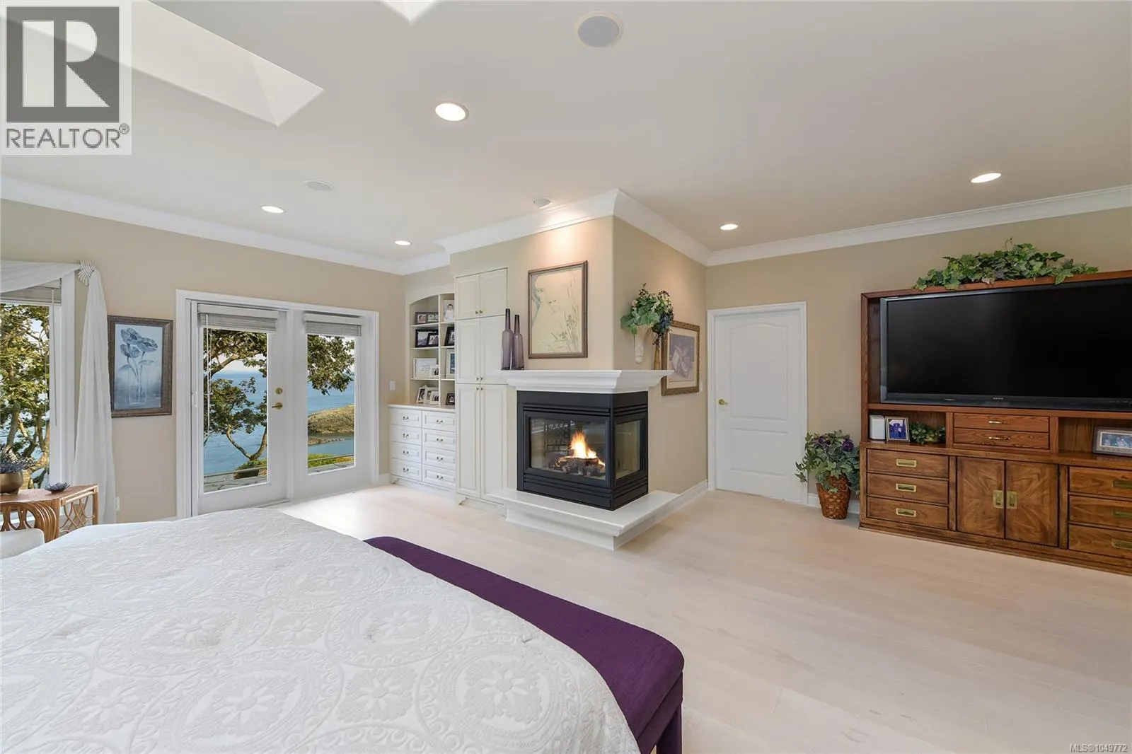 4532 Gordon Point Dr