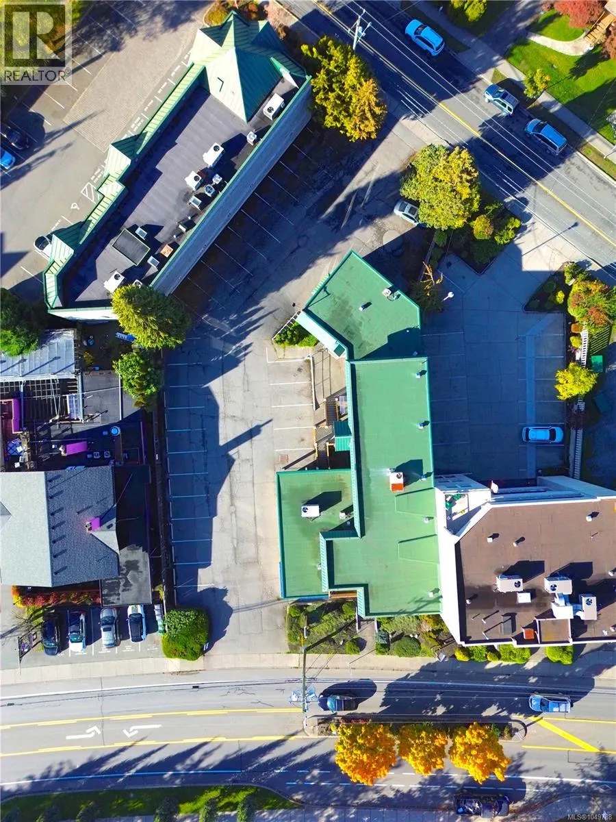 4500 West Saanich Rd