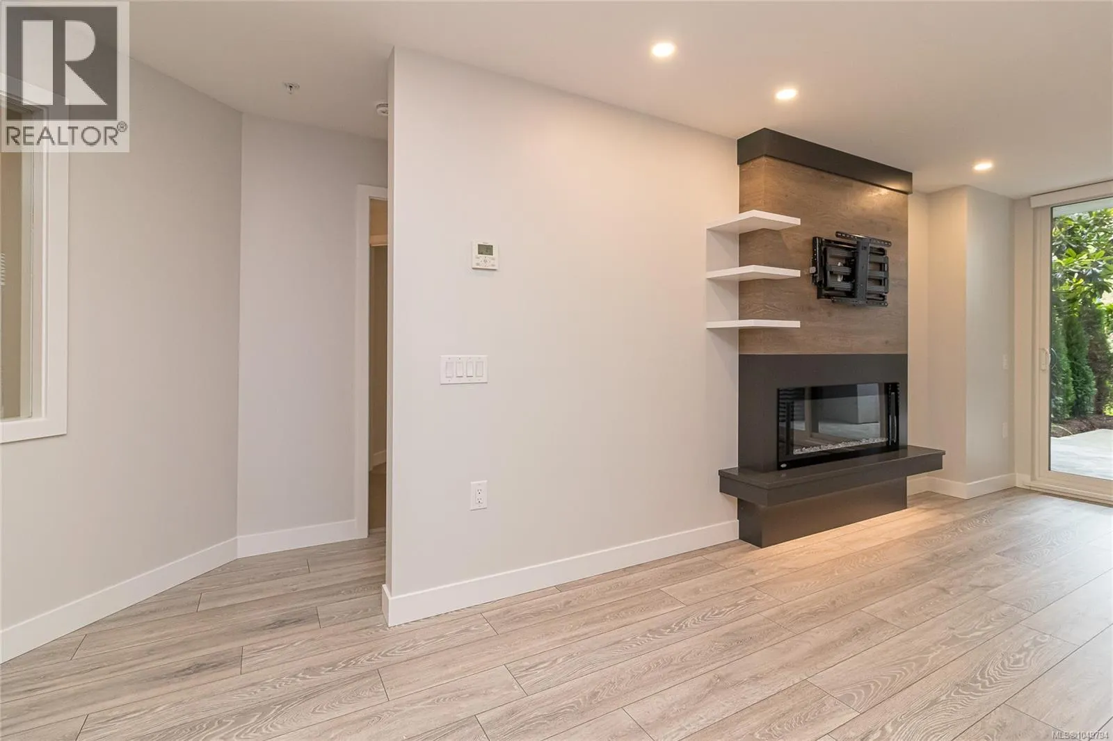 115 950 Whirlaway Cres