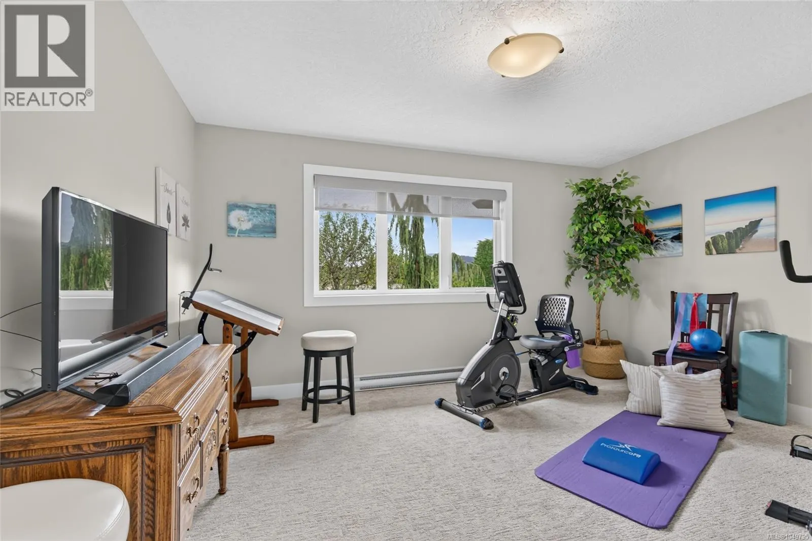 2B 7250 West Saanich Rd