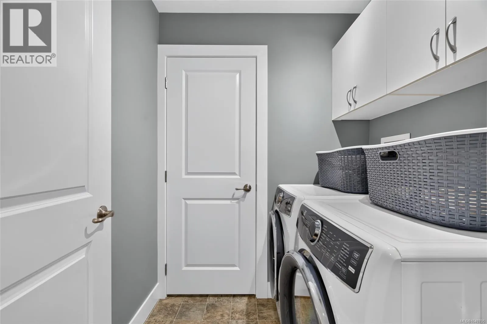2B 7250 West Saanich Rd