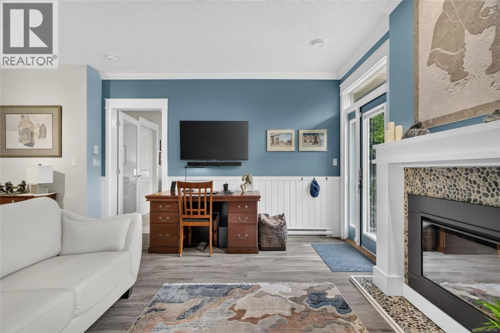 2B 7250 West Saanich Rd