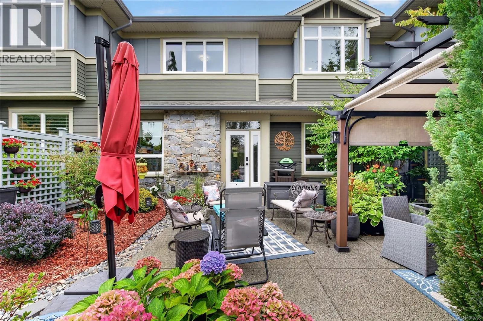 2B 7250 West Saanich Rd