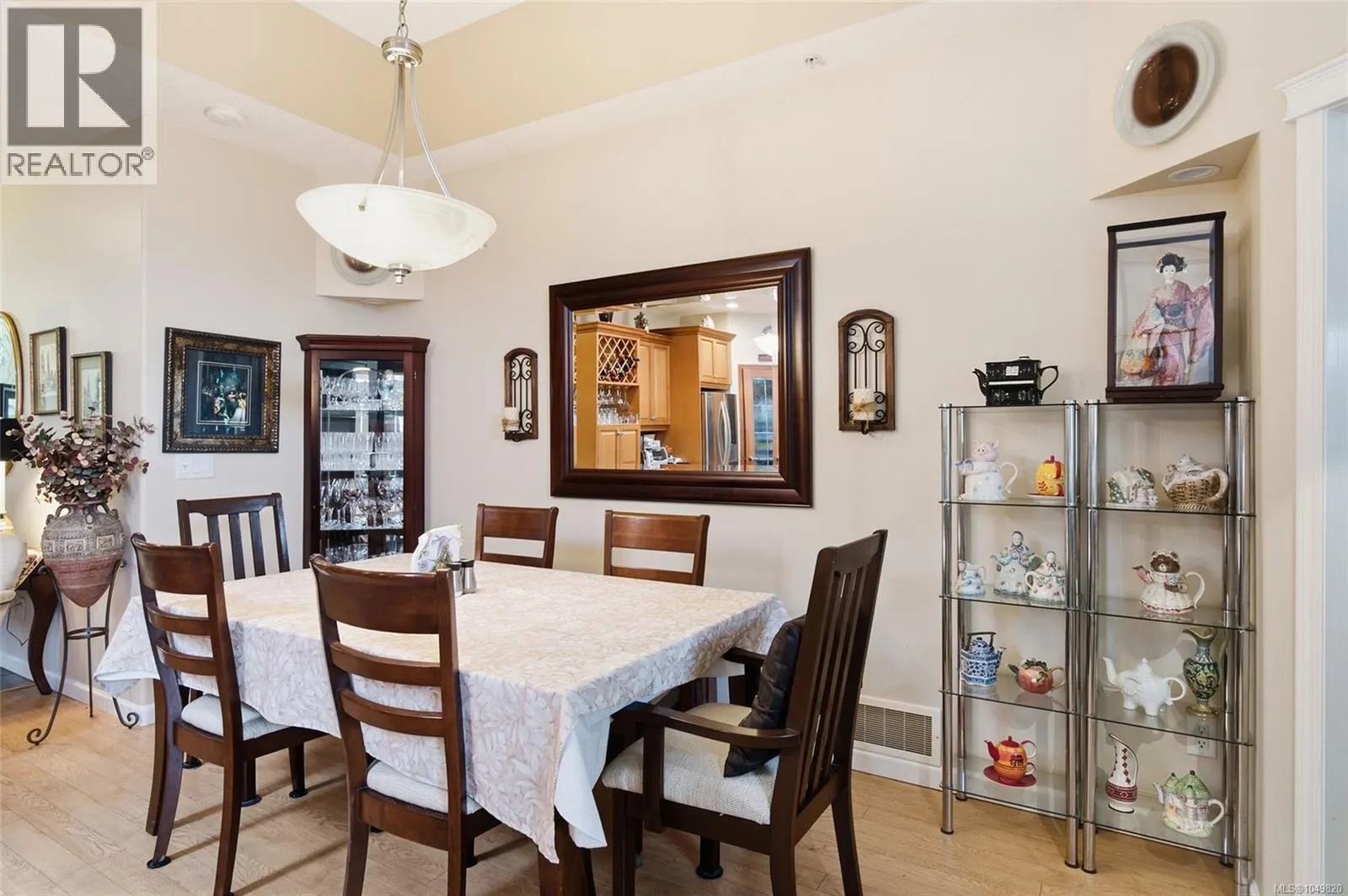 5263 Nelsonwoods Pl