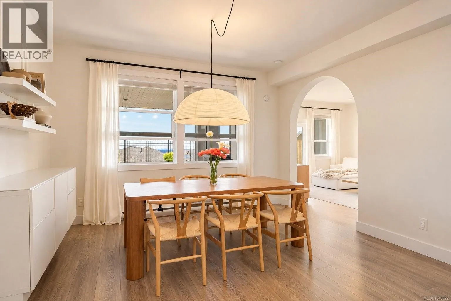 2423 Azurite Cres