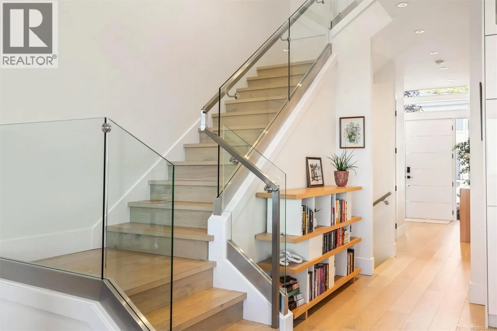 2423 Azurite Cres