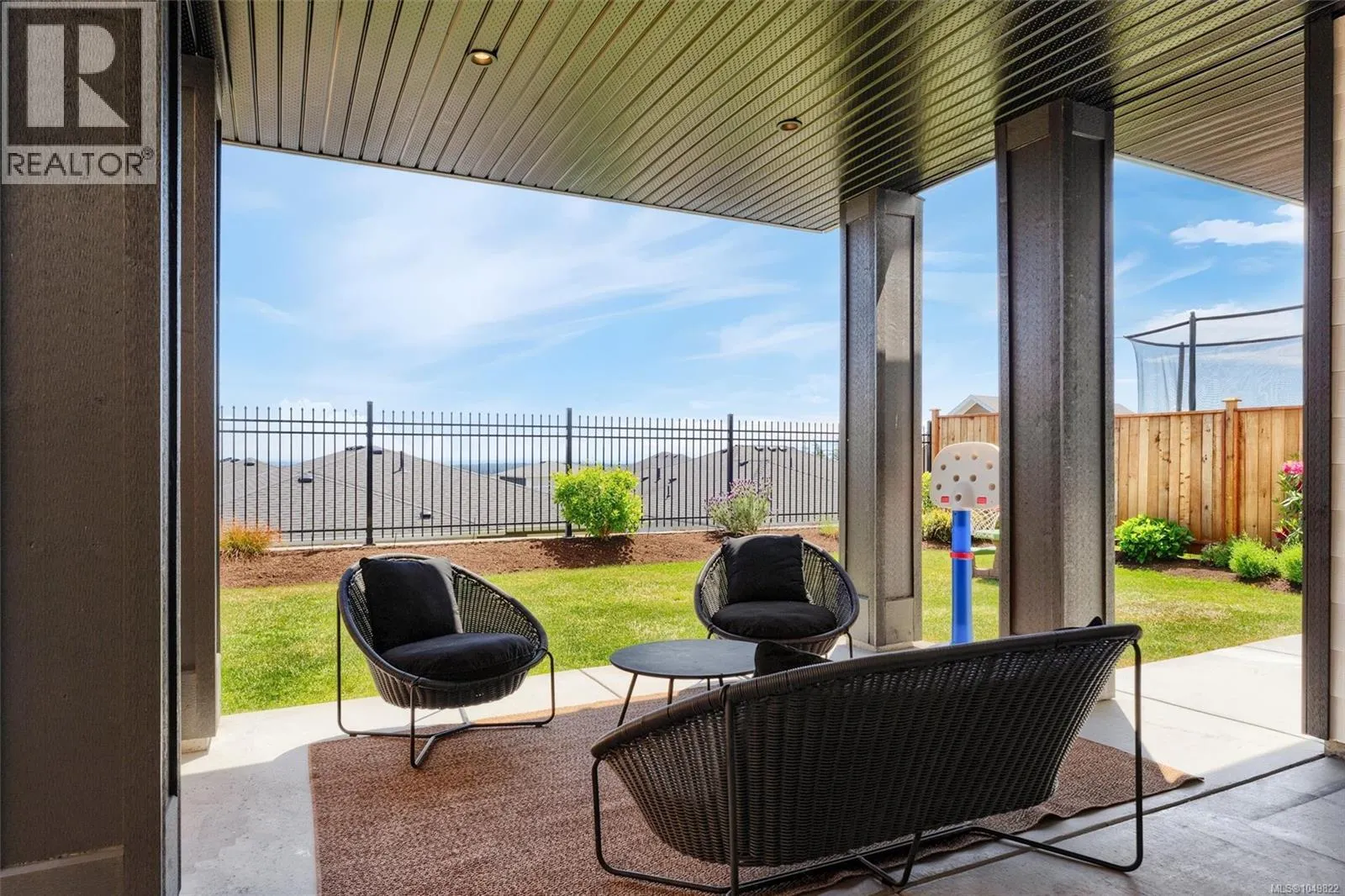 2423 Azurite Cres