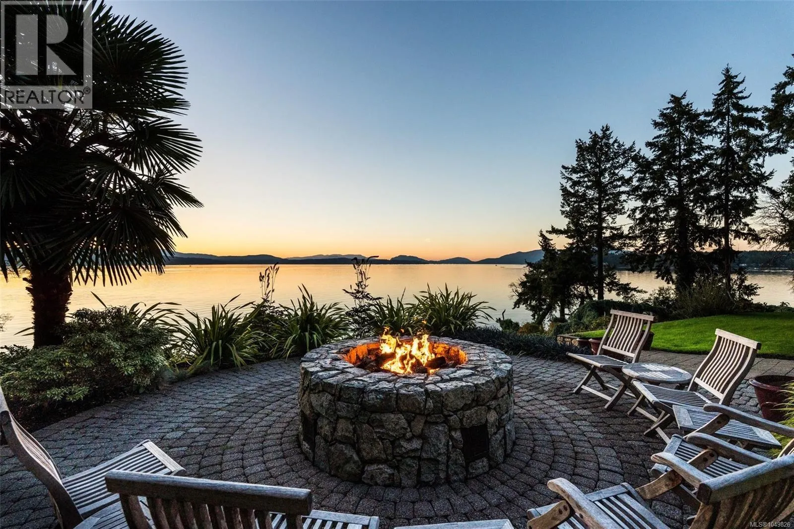 8530 & 8520 West Saanich Rd