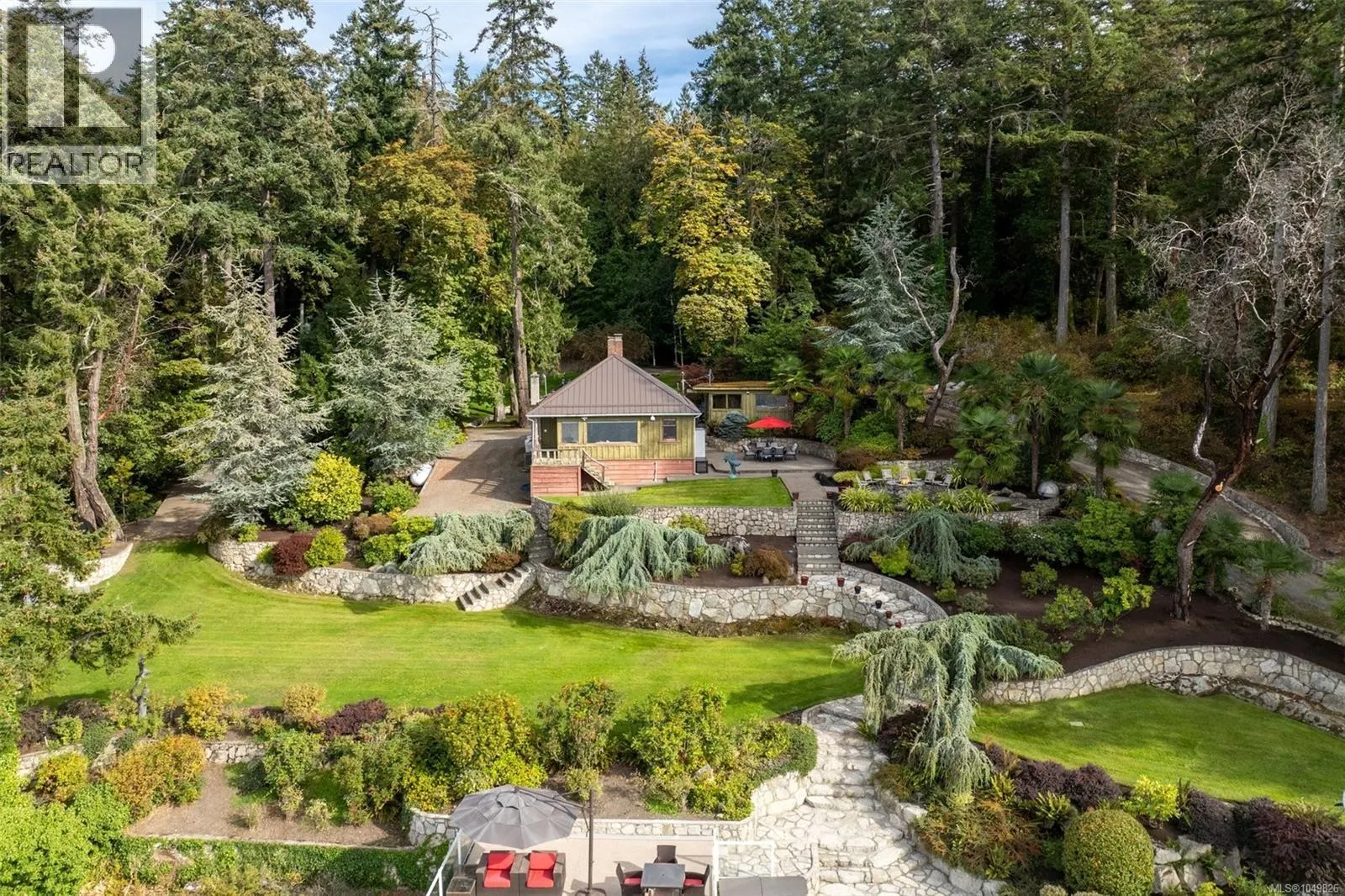 8530 & 8520 West Saanich Rd