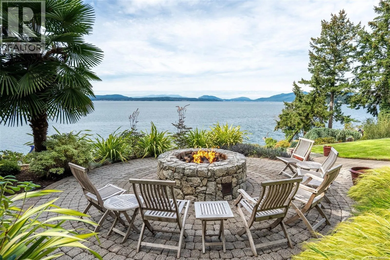 8530 & 8520 West Saanich Rd