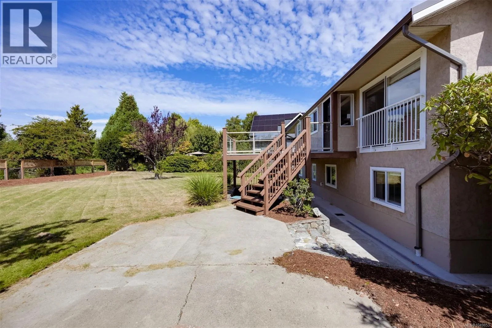 5348 Parker Ave