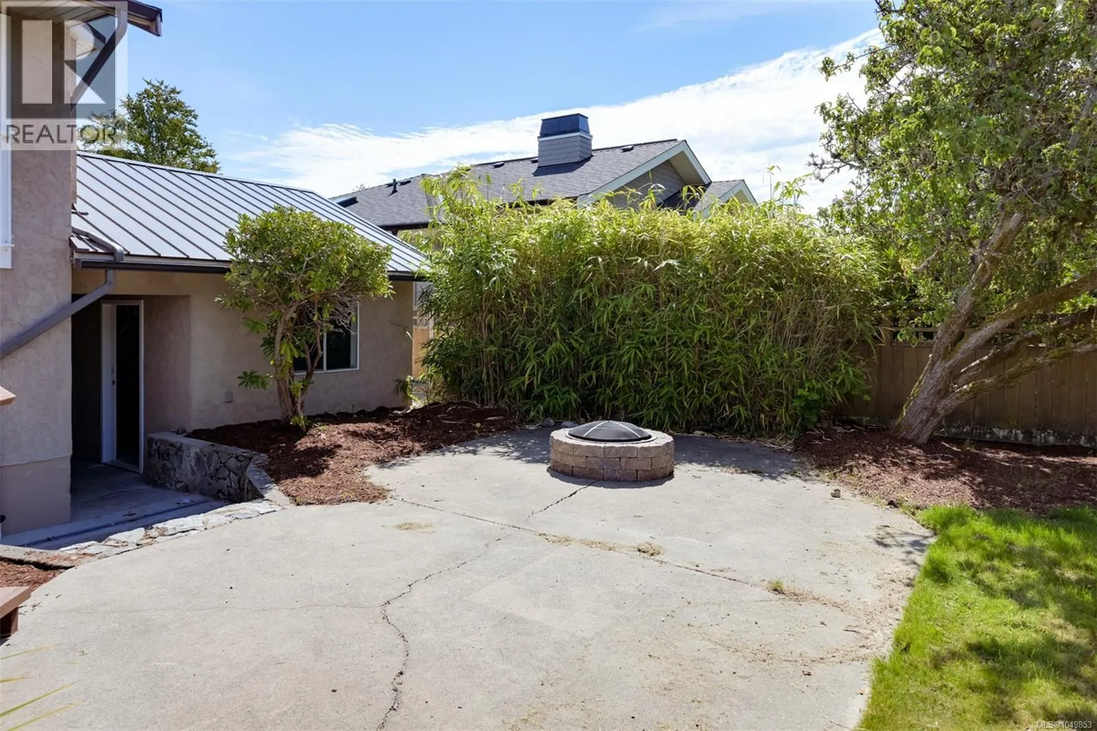 5348 Parker Ave