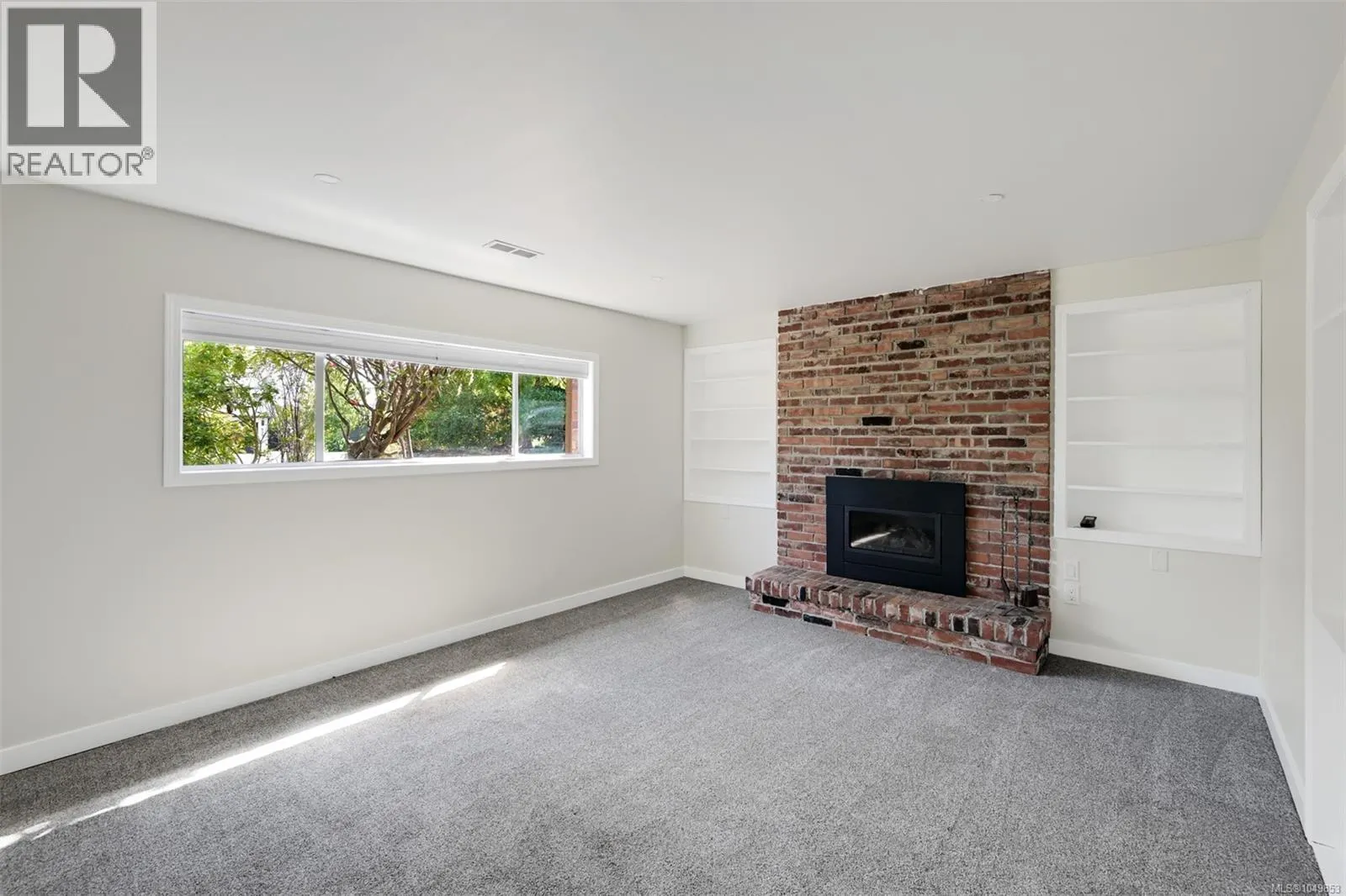 5348 Parker Ave
