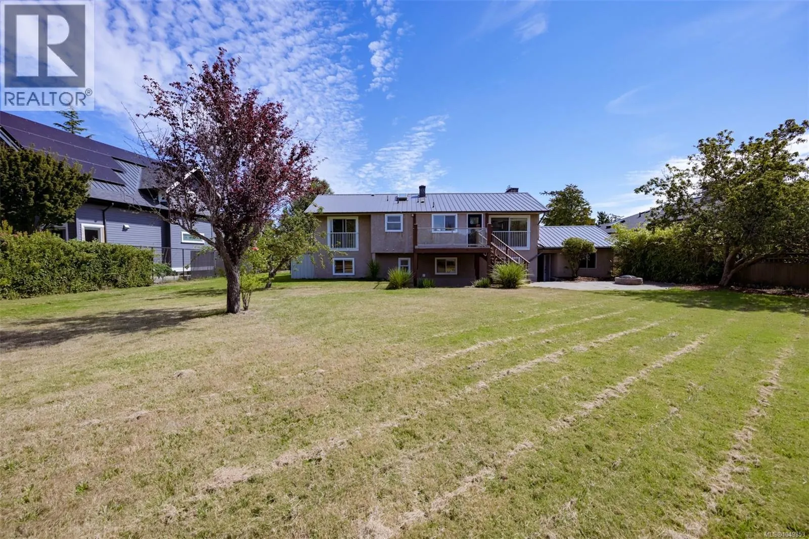 5348 Parker Ave