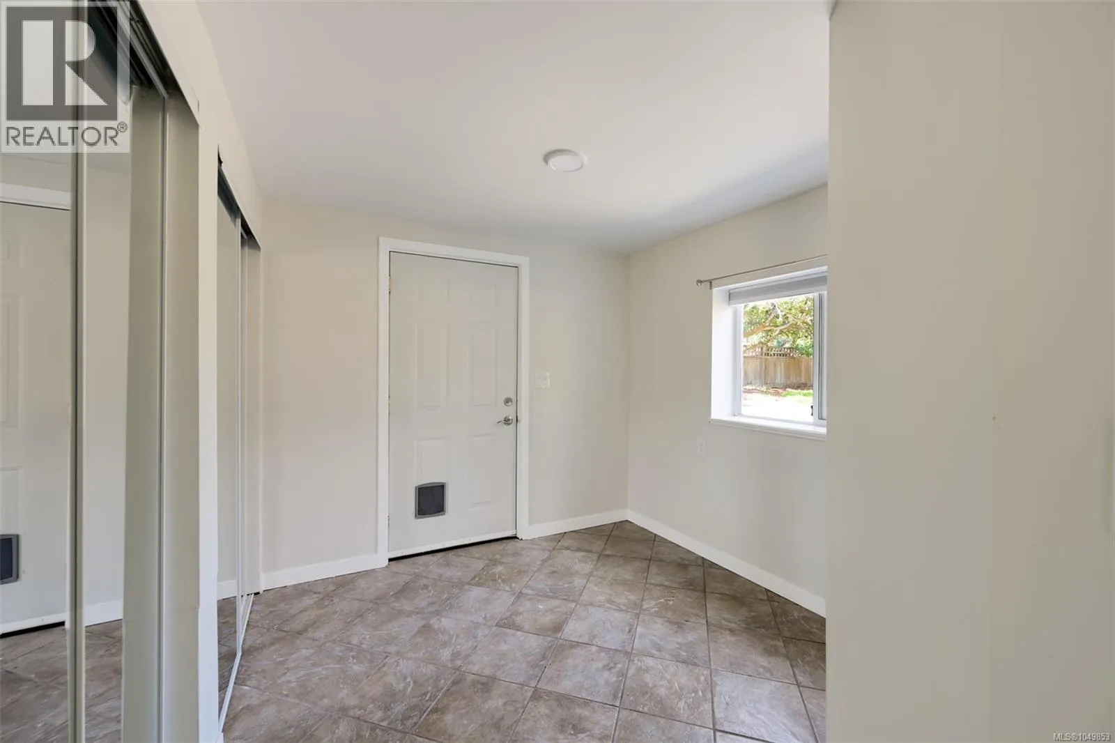 5348 Parker Ave