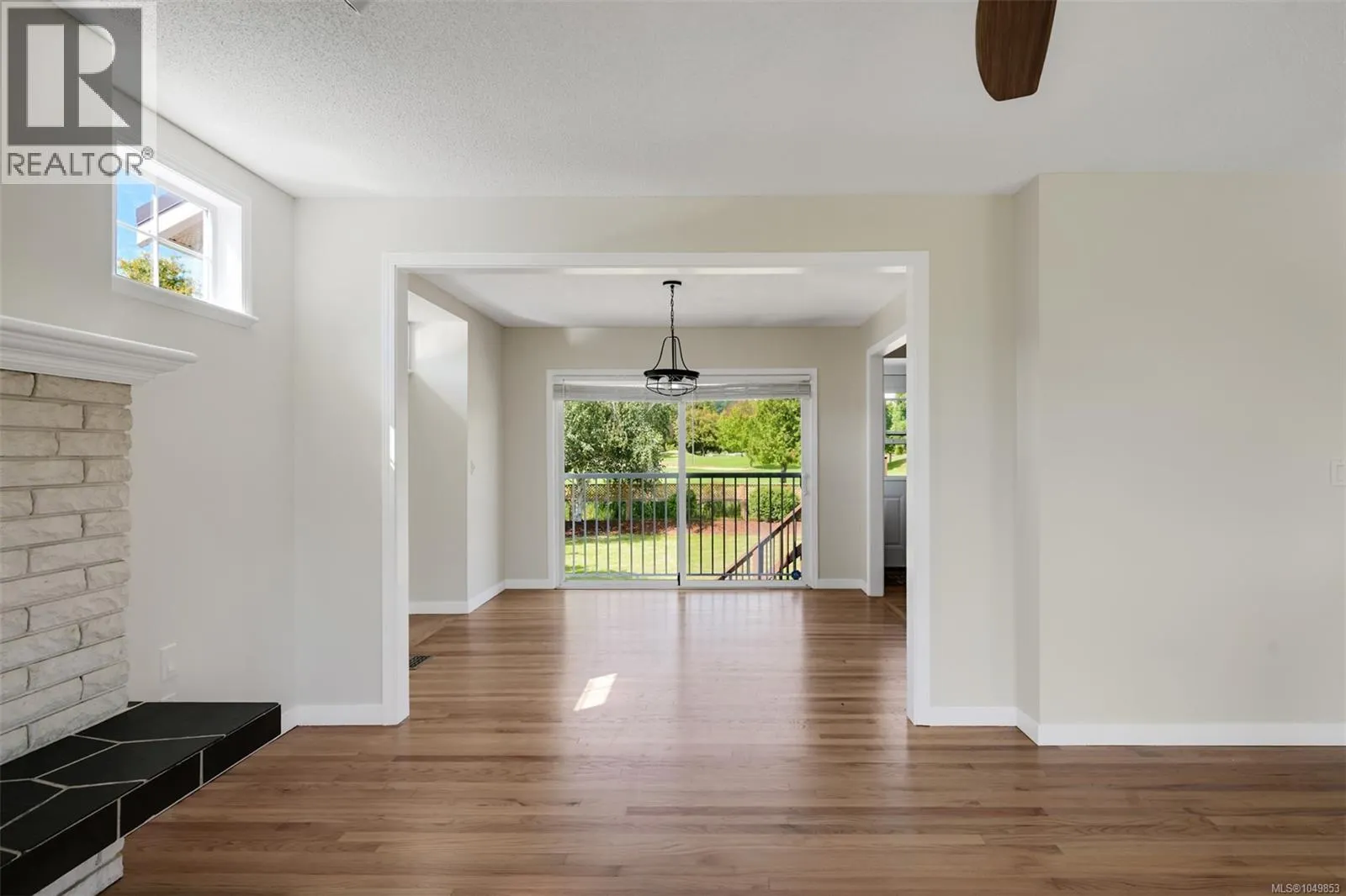 5348 Parker Ave