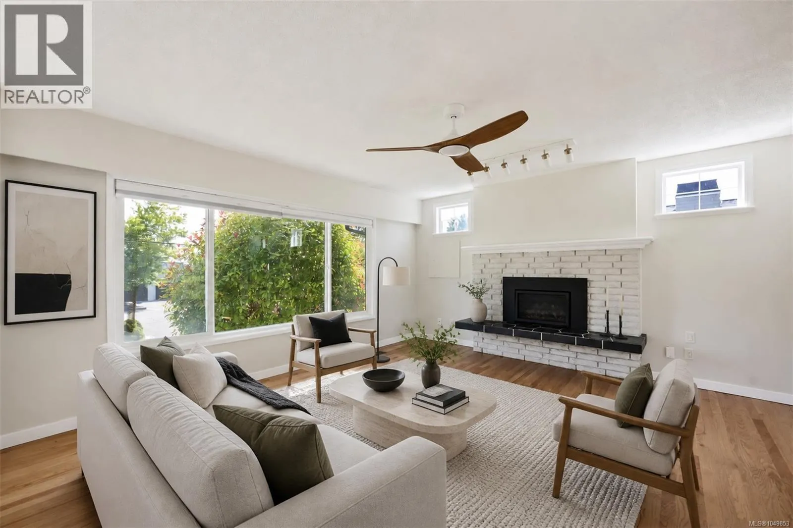 5348 Parker Ave