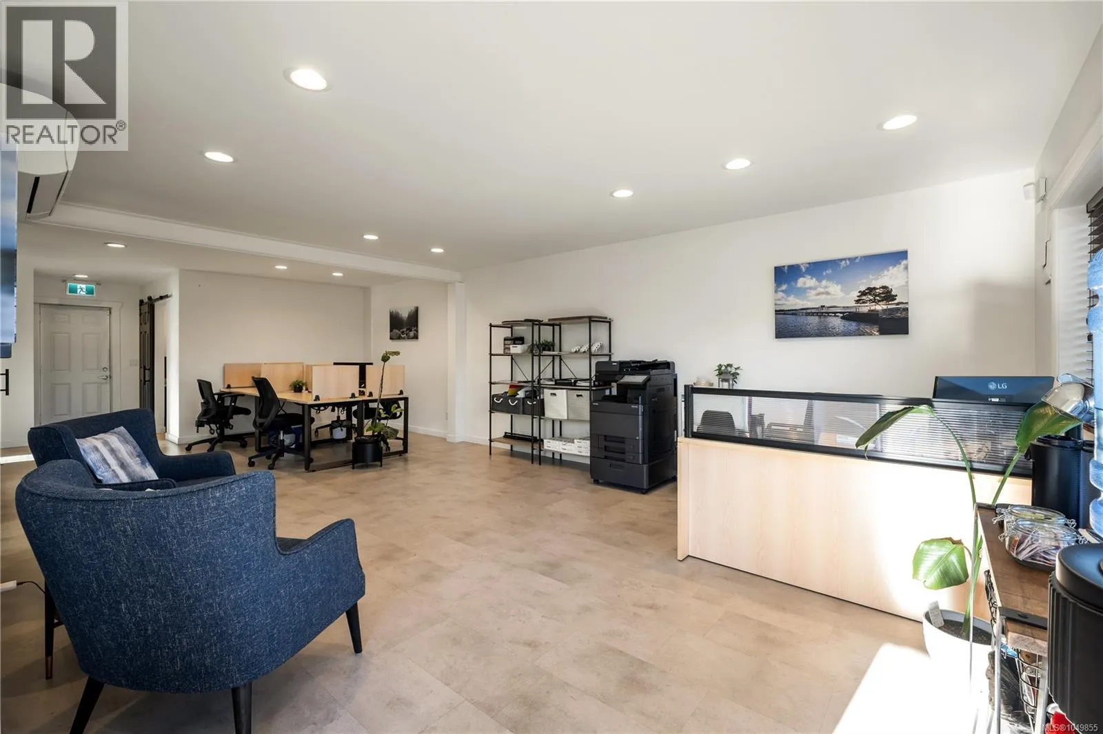 2206/2204 Petersen Pl