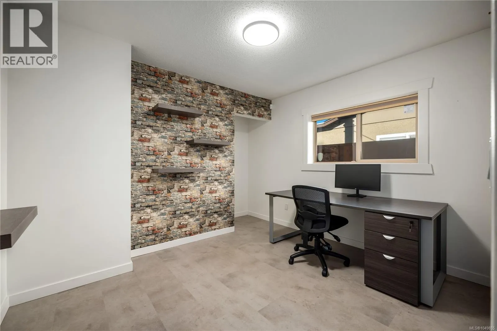 2206/2204 Petersen Pl