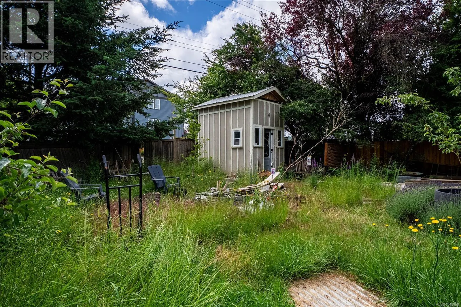 1011 Costin Ave