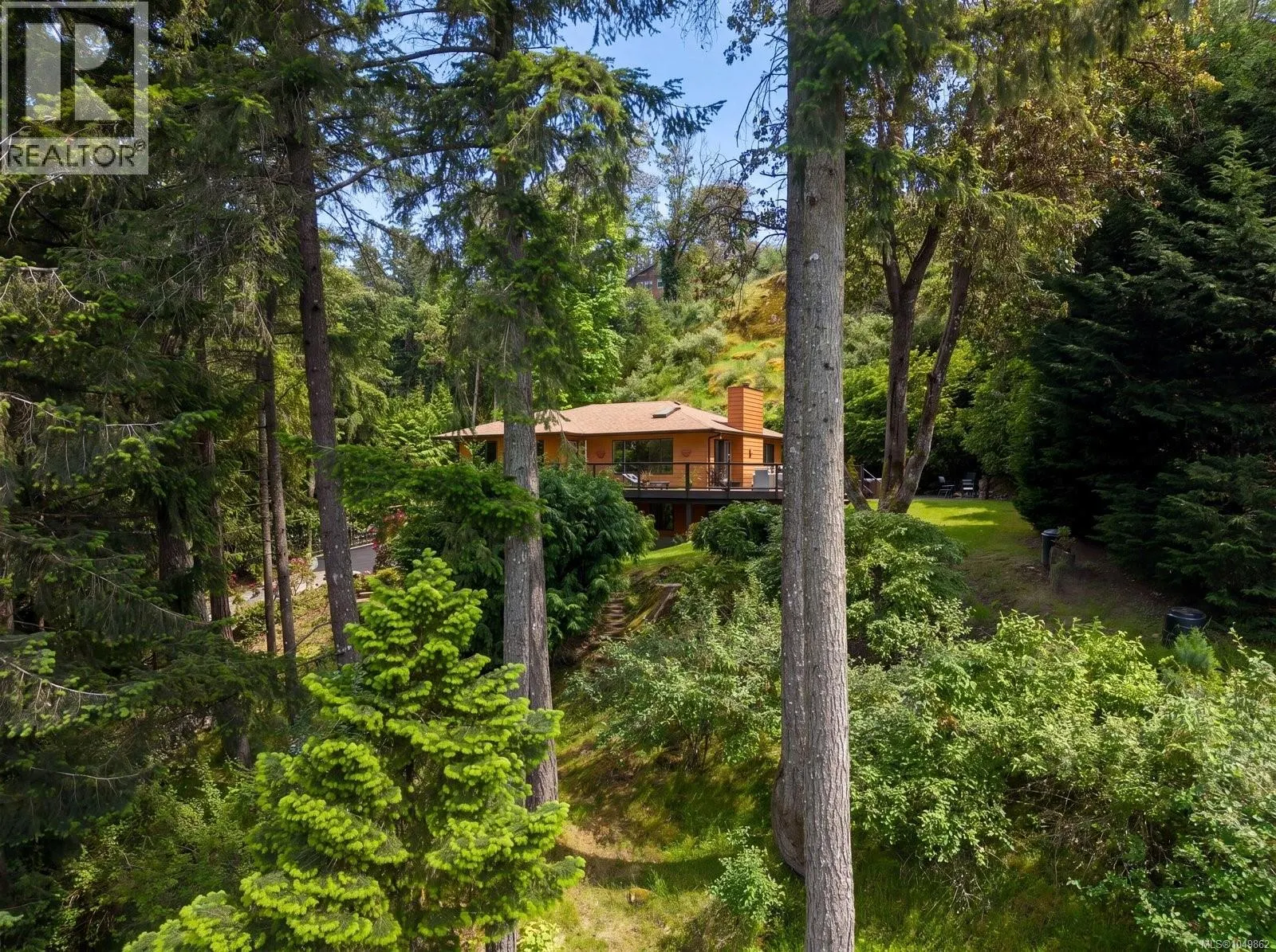 7084 Willis Point Rd