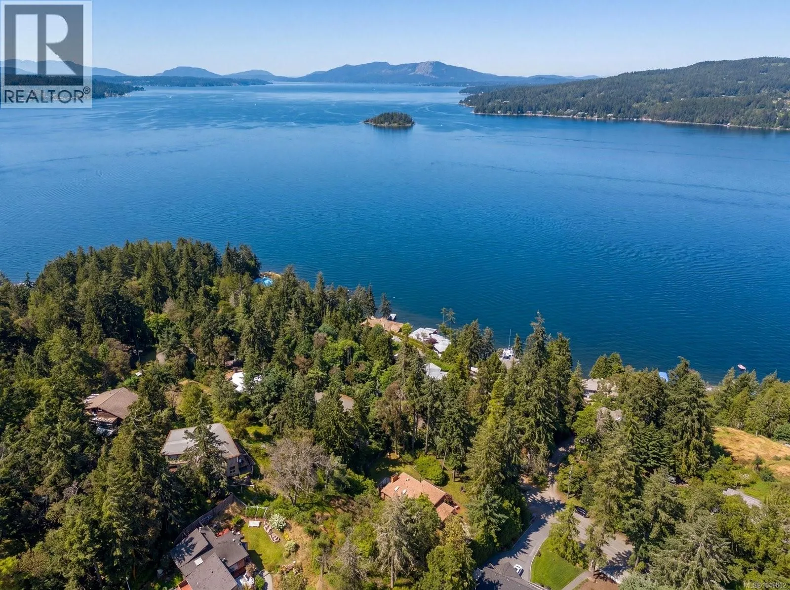7084 Willis Point Rd