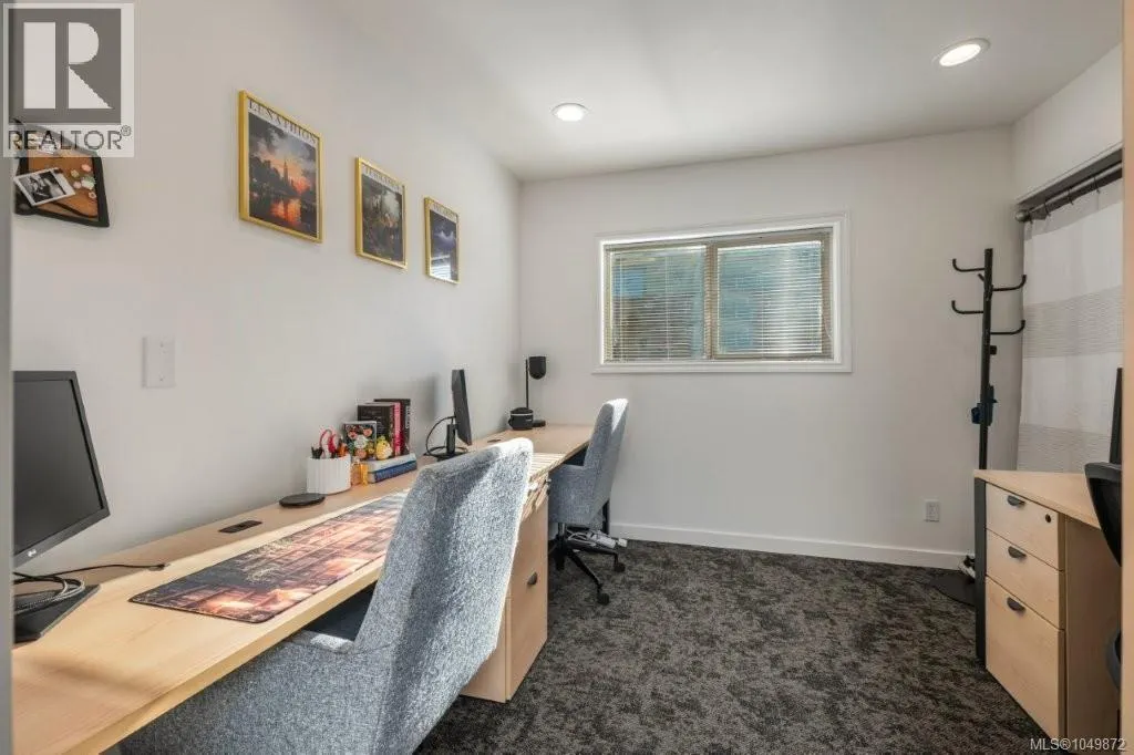 2204/2206 Petersen Pl