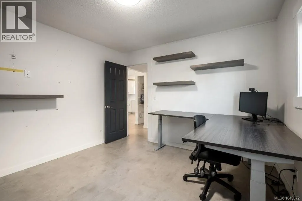 2204/2206 Petersen Pl