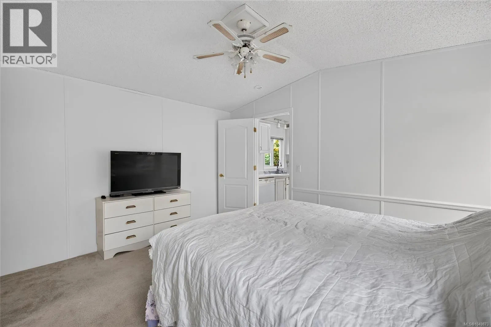 88 7583 Central Saanich Rd
