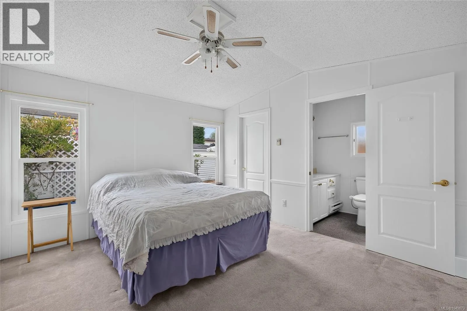 88 7583 Central Saanich Rd