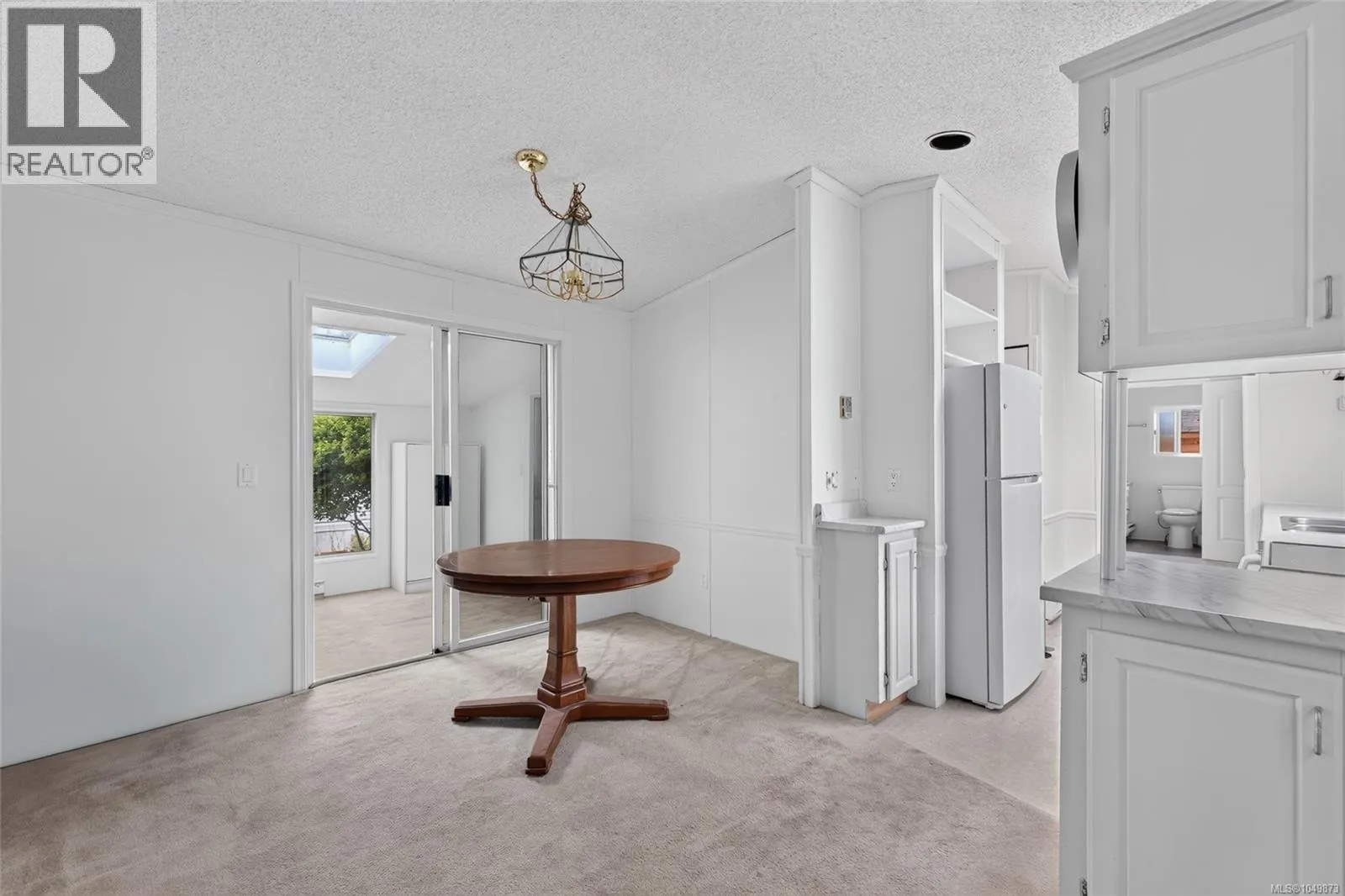 88 7583 Central Saanich Rd