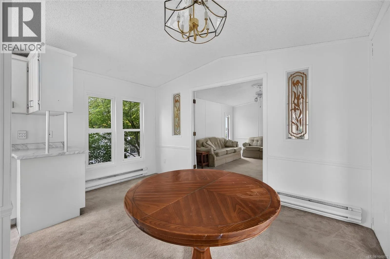 88 7583 Central Saanich Rd